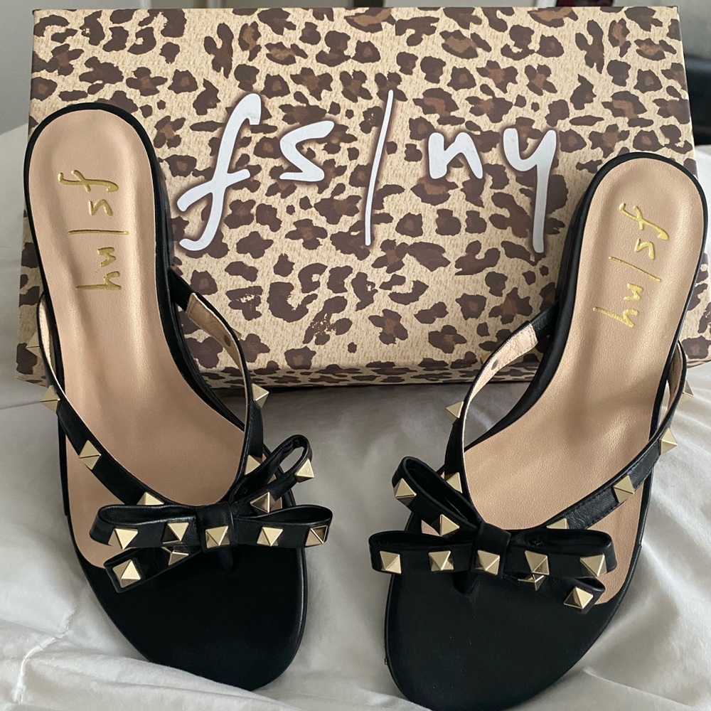 French Sole Black Sandals Elegant Design